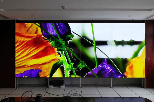 无缝拼接屏能实现真正的无缝吗？