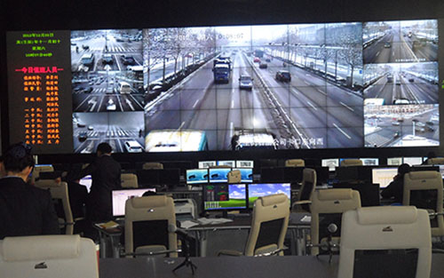 监控大屏系统方案，拼接屏监控室效果图